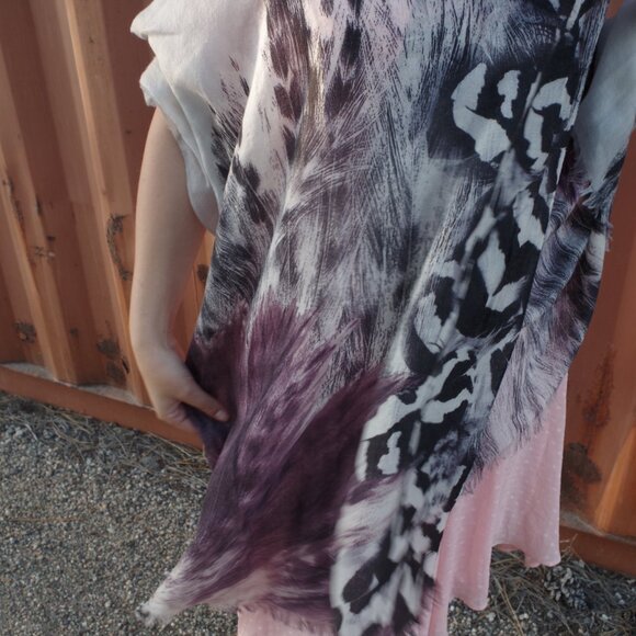 Beautiful Chiffon Feathered 100% Wool - Picture 4 of 7